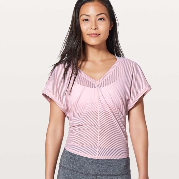 lululemon athletica Tops - lululemon Ahead by Miles Reversible Short Sleeve Petals Mesh Sz6